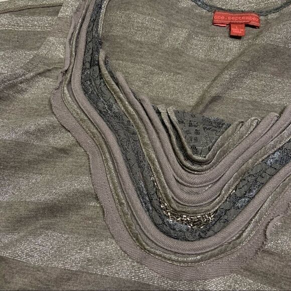 🚨 Anthropologie One September Sleeveless Stripes Top - Picture 5 of 7